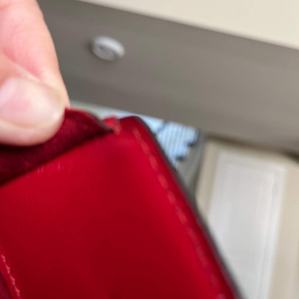 Red cluny epi shoulder bag - Picture 8 of 8